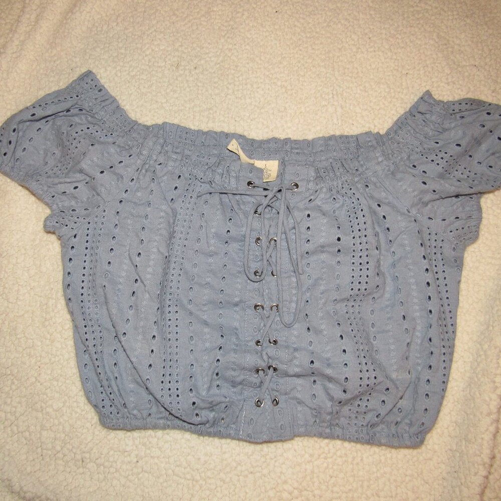 Cute Sky and Sparrow Eyelet Tie Up Off the Shoulder Half Top Blue Small